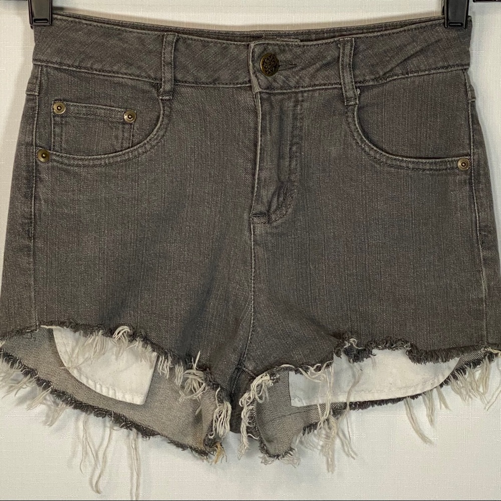 Soft Surroundings Gray High Rise Raw Hem Shorts